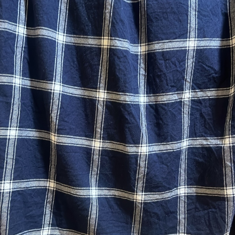 Eddie Bauer ladies navy plaid top size large - Picture 5 of 6